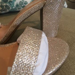 TOP Moda Champagne Sandal